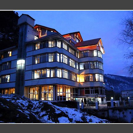 Hotel Out Town Manāli Buitenkant foto