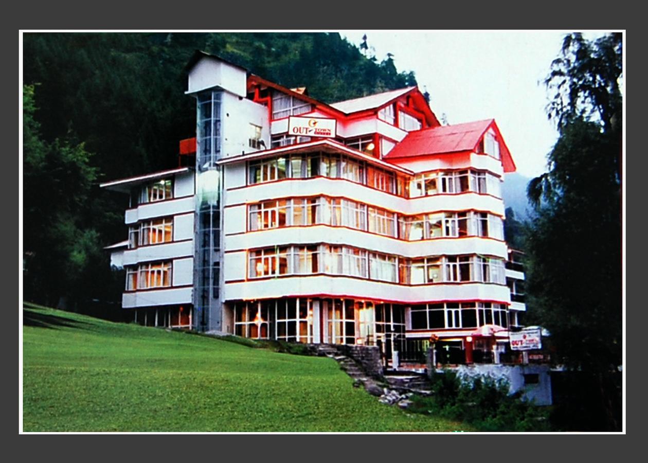 Hotel Out Town Manāli Buitenkant foto
